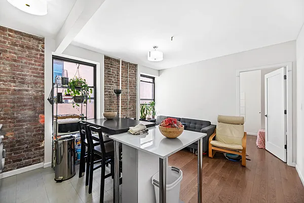 Rented by Living New York | media 31