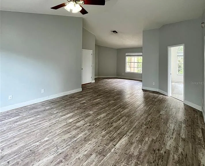9318 Heritage Oak Ct — Photo 39