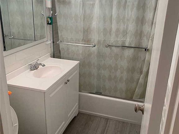 5th image of 100 Clinton Ave APT 3S