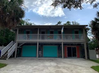 116 SE 17th St, Oak Island, NC 28465