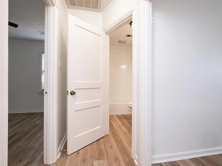 1808 Iris St — Photo 15