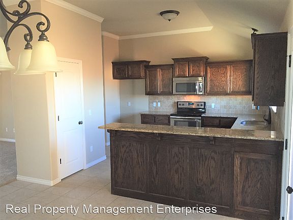 2nd image of 18213 Sandhurst Ct