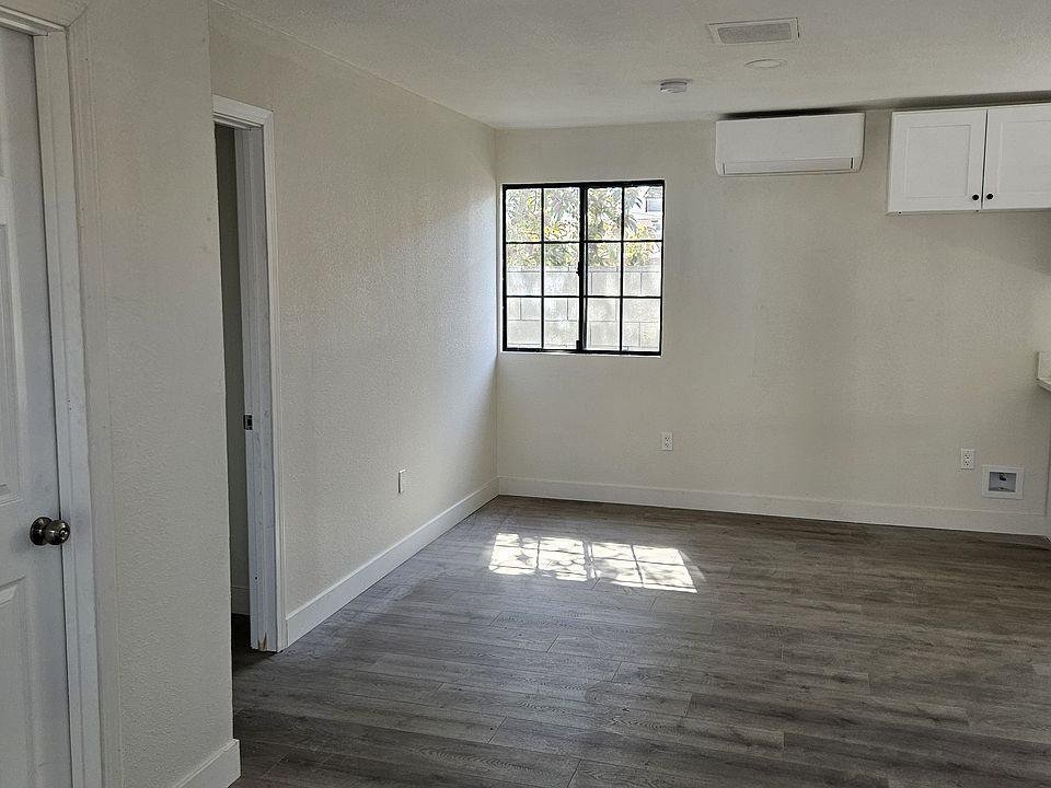 1st image of 10256 Coalinga Ave #C