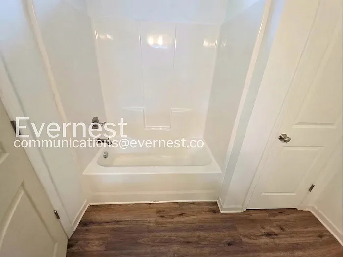 225 Tanner St — Photo 7