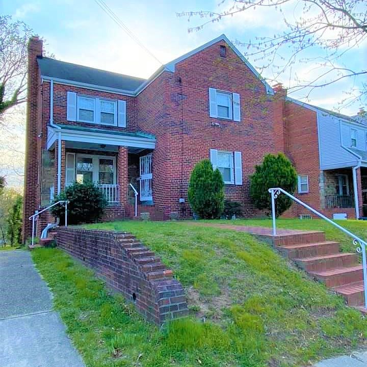 DC_3325 Highwood Dr SE
