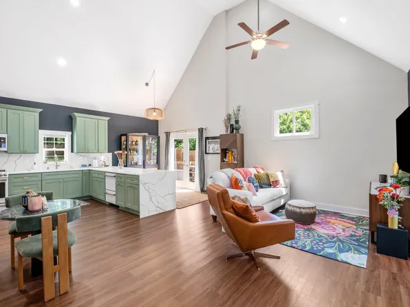 3 Deering St, Greenville, SC 29605