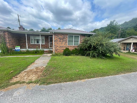 2nd image of 65 S Castle Dr