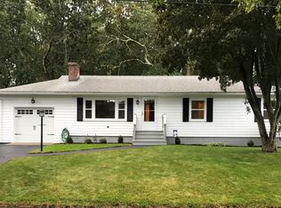 35 Charles St, Barrington, RI 02806