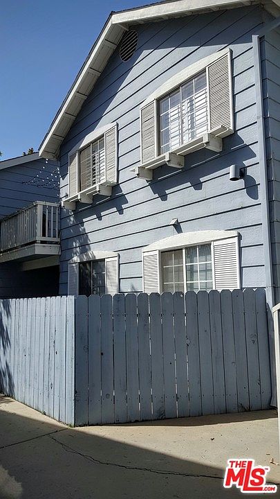 1st image of 7025 Glade Ave Unit 9