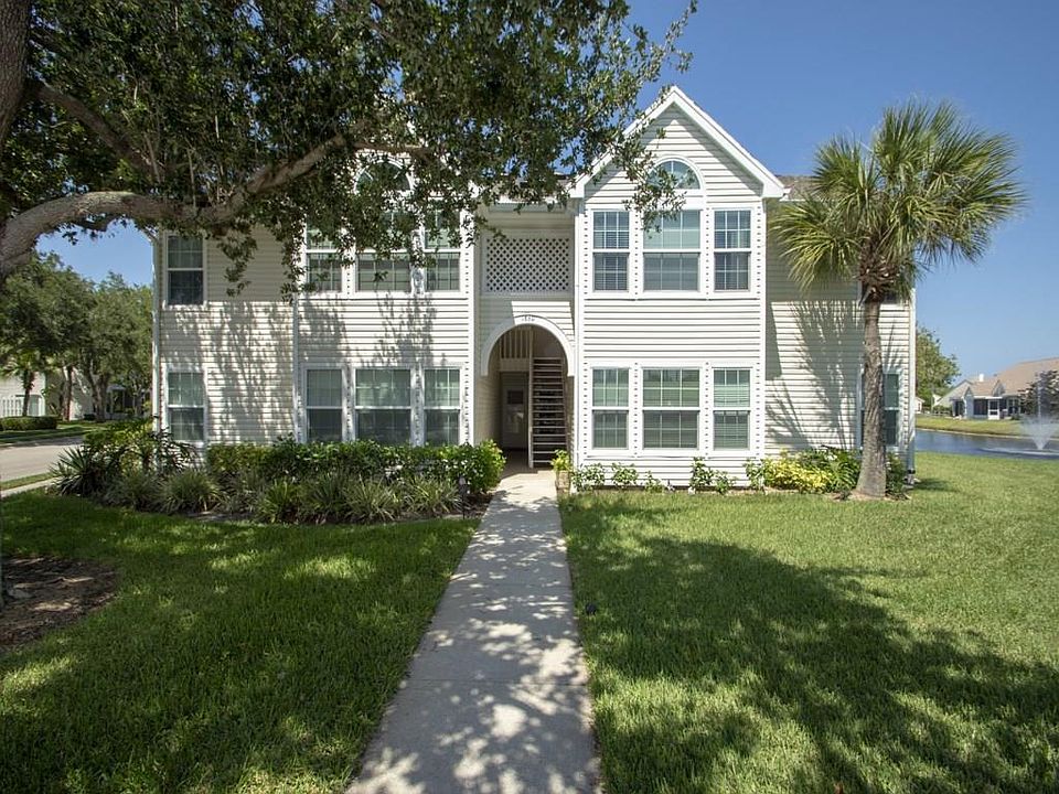 1st image of 1860 Waterford Dr APT 4