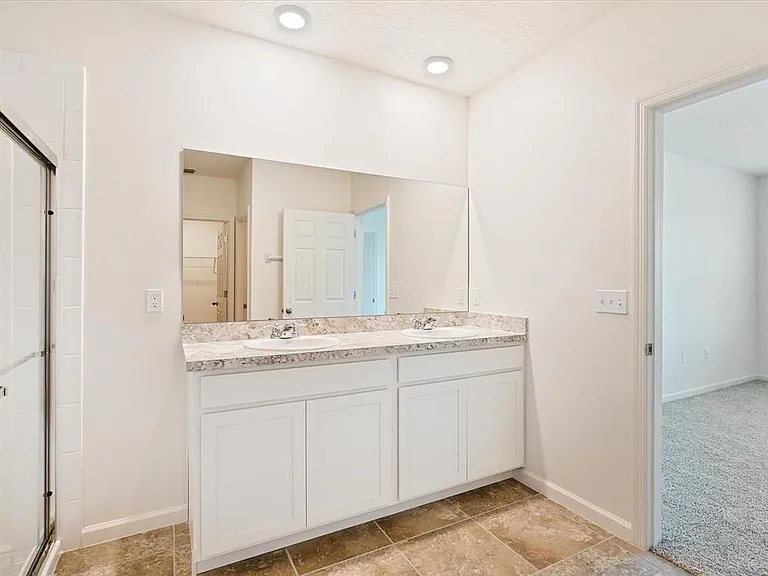 10695 SW Prato Way — Photo 17