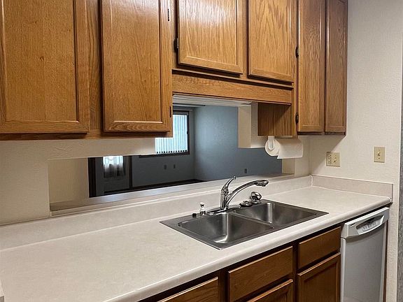 2nd image of 520 S 1st Ave #105