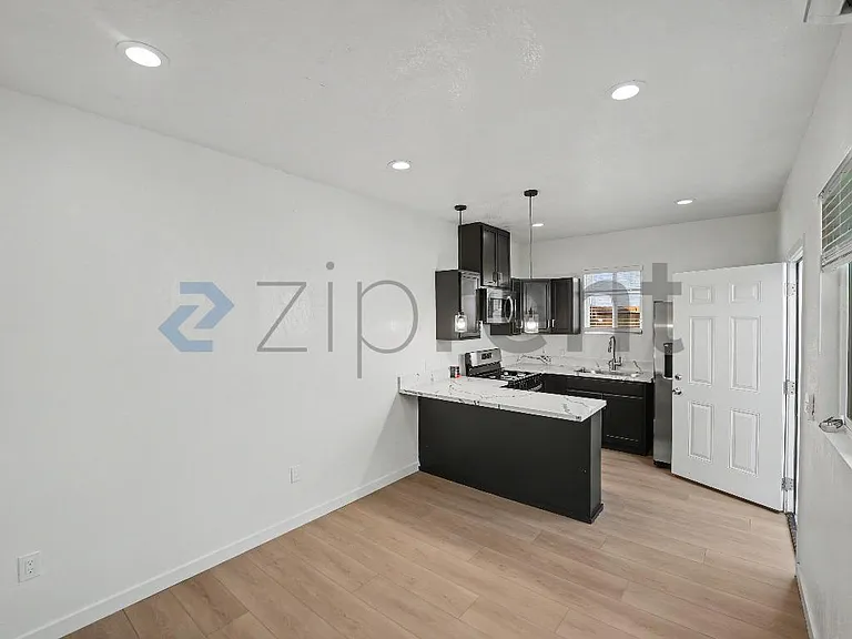 2814 1/4 West Ave #34 — Photo 3