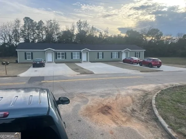 126 Ronald Pride Blvd, Fort Valley, GA 31030