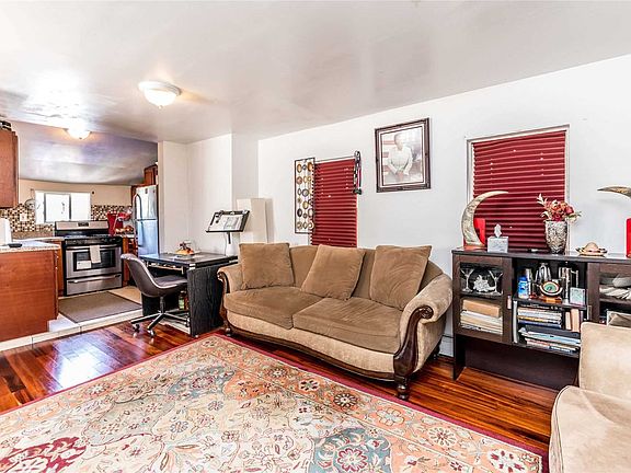 2nd image of 164-4 107th Ave