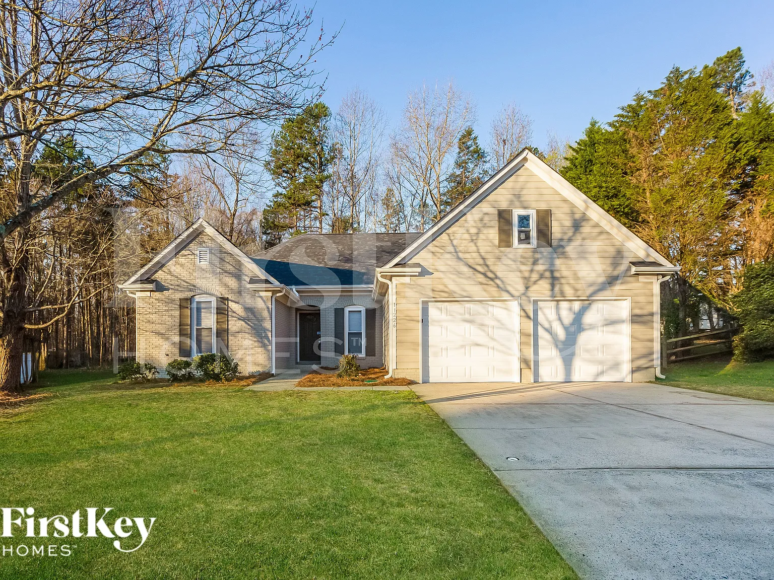 3 bed, 2.0 bath, 1670 sqft, $2,260 — Photo 1