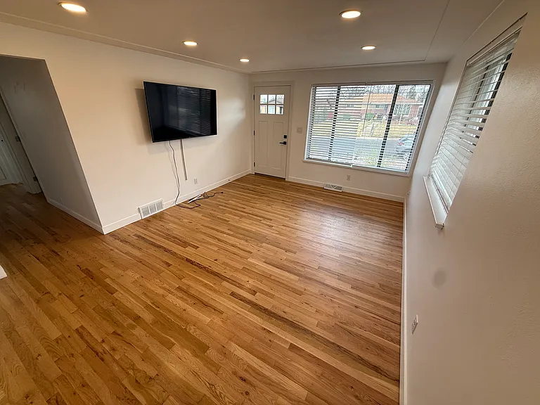 1715 S Bryant St — Photo 16