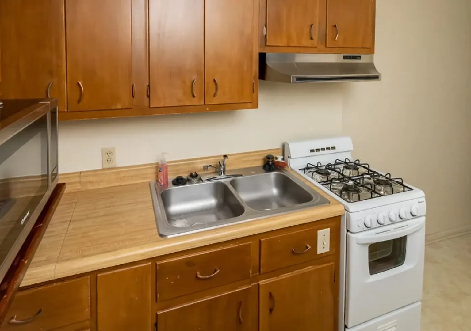 401 South Highland Avenue House (Leased as One) — Photo 3
