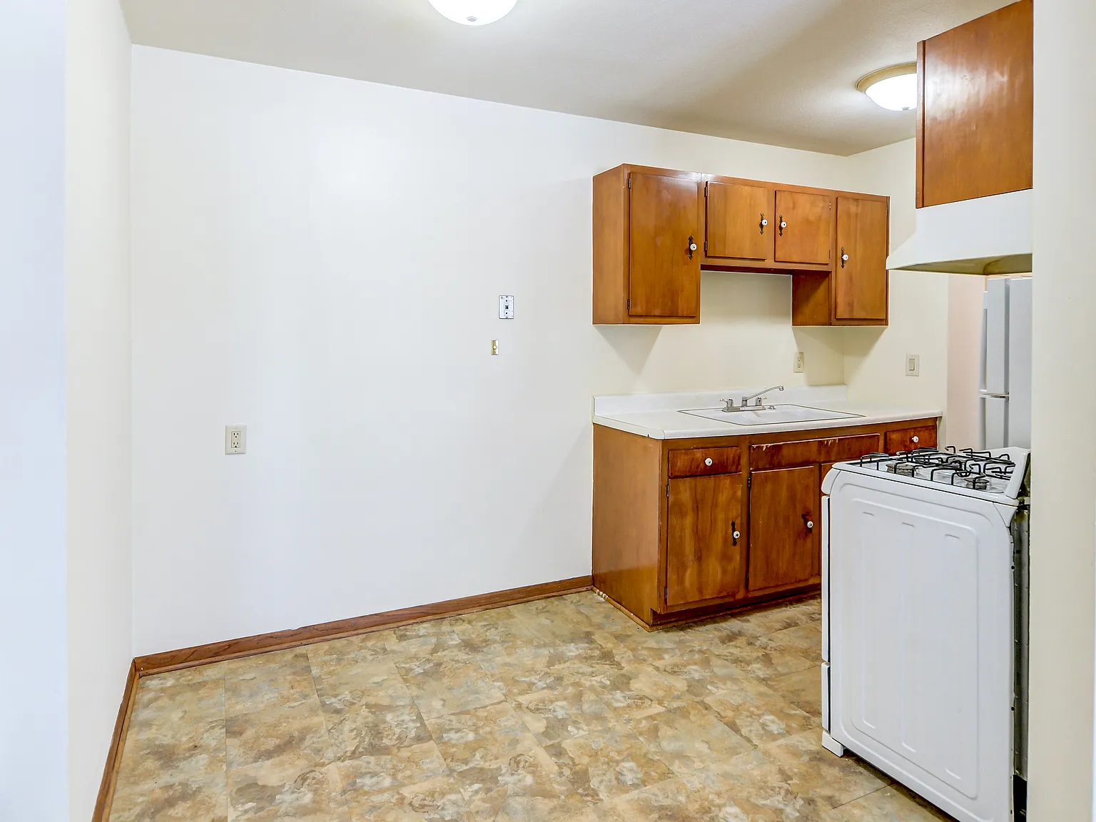 Pillsbury Apartments — Photo 3