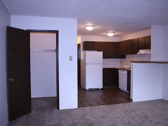 3rd image of 1922 George Washington Way APT 4