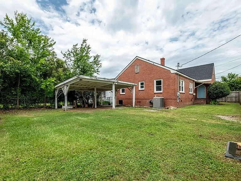 3301 Howard Ave — Photo 29