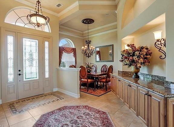 4th image of 1870 Woodbine Ct