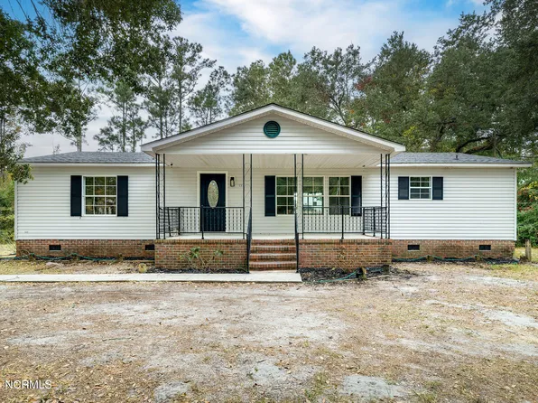 1222 Saint Johns Church Road, Hampstead, NC 28443