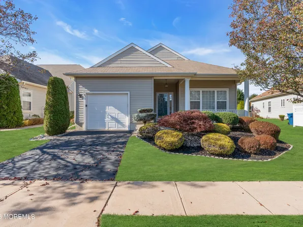 47 Kensington Road, Manchester, NJ 08759