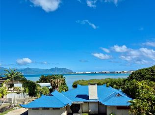 44-275 Kaneohe Bay Dr, Kaneohe, HI 96744