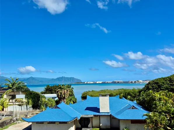 44-275 Kaneohe Bay Dr, Kaneohe, HI 96744