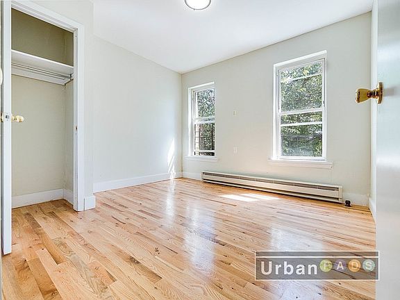 3rd image of 2350 Pacific St #G3