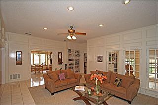 5th image of 2948 Trail Lake Dr