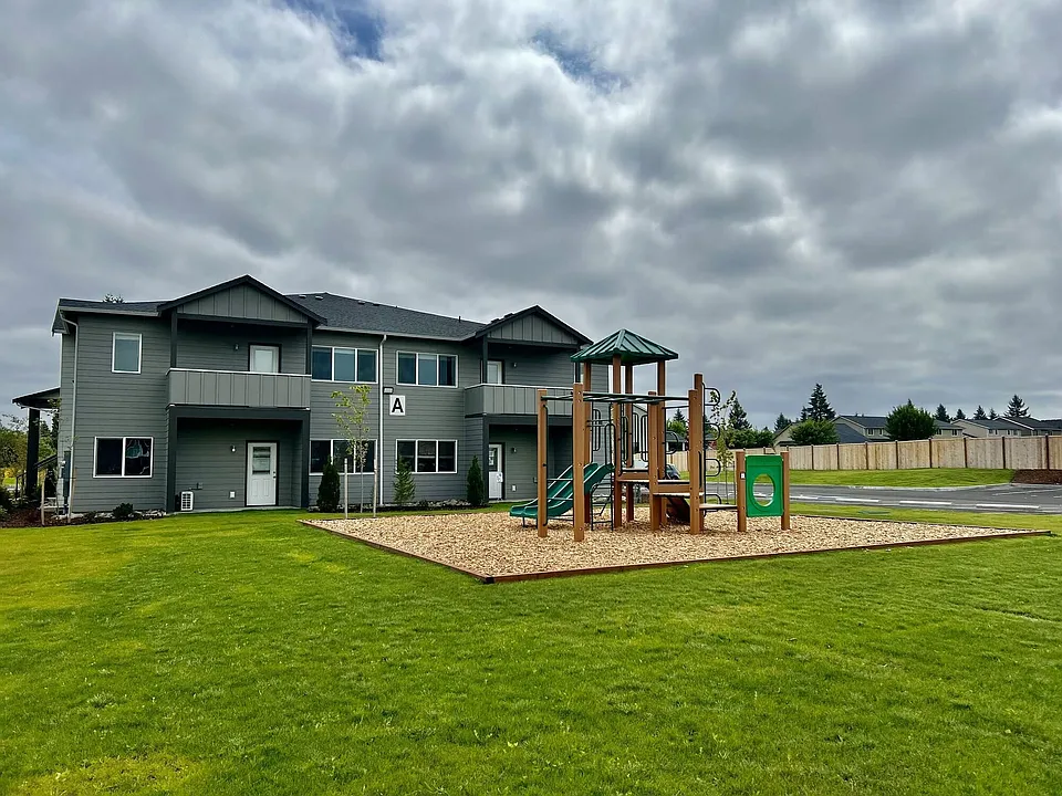 Ridgeline Apartments