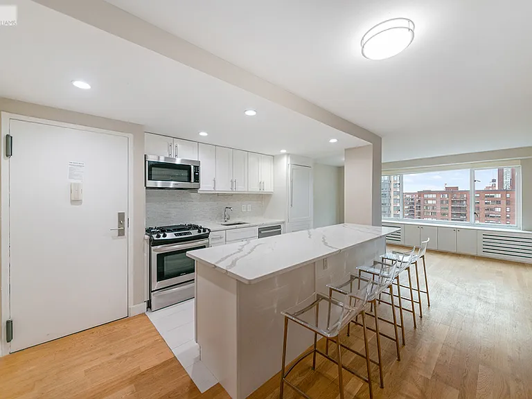 392 Central Park W #17D — Photo 3