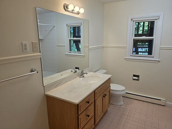 5th image of 104 Highview Ave #B