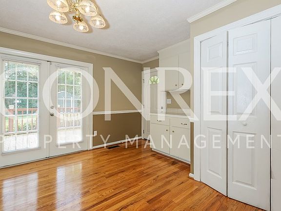 5th image of 24 Prestbury Dr