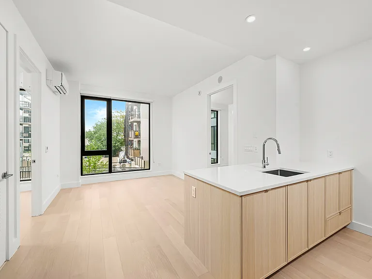 218 Front St #711 — Photo 3