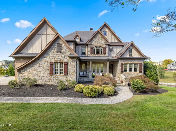 3642 Jackson Pointe Dr, Louisville, TN 37777