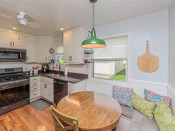 3rd image of 5344 Karen Isle Dr