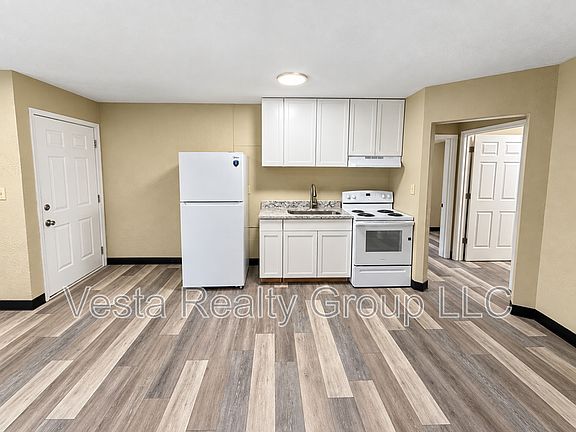 5th image of 129 Callie Rd Unit A