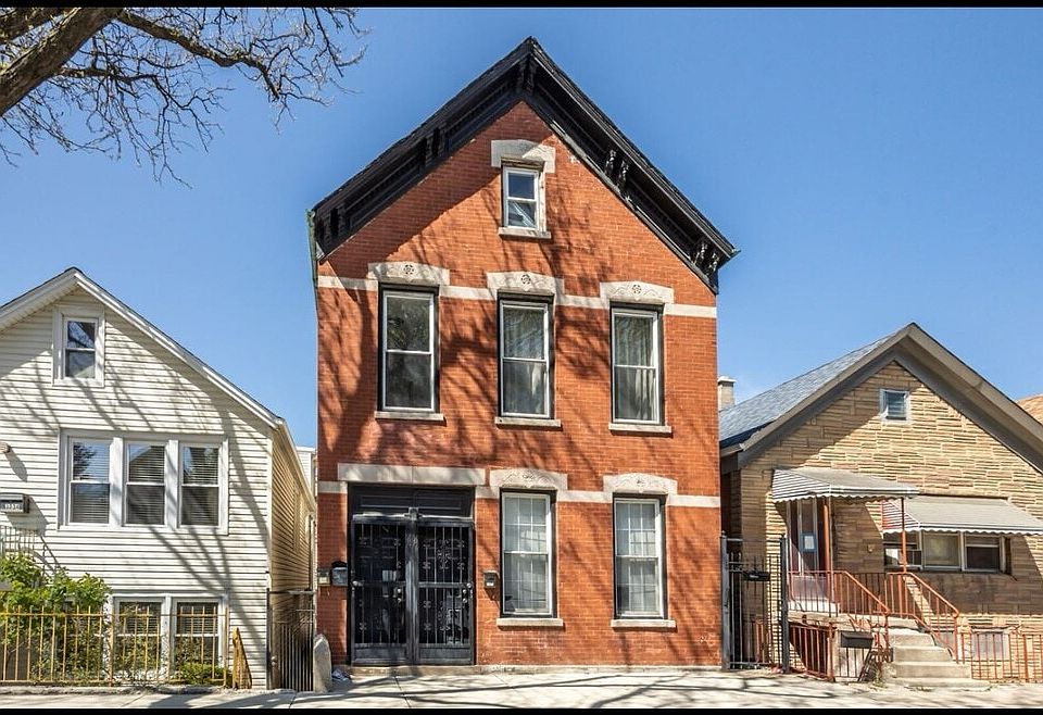 Charming 1895 Building with Beautiful Historic Architecture