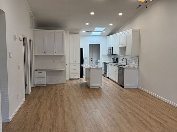 4th image of 1050 E 500 S APT 8