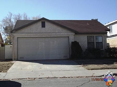 1st image of 2806 Nandina Dr