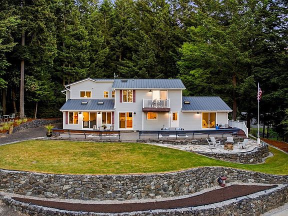 2nd image of 919 Lummi Drive