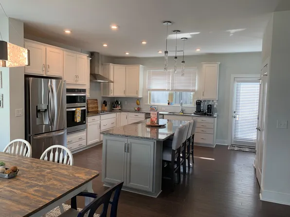 17035 Soho Dr, Charlotte, NC 28204