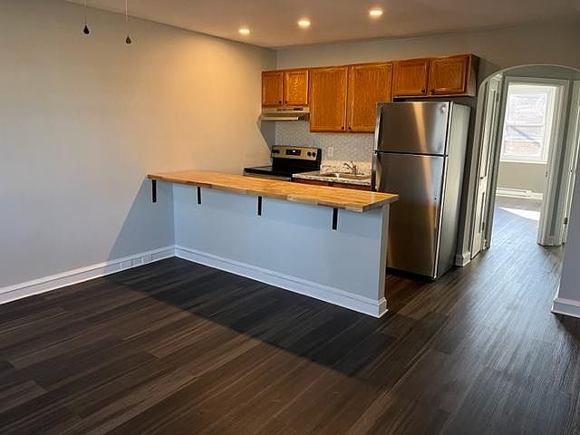 1st image of 6632 N Broad St Floor 1
