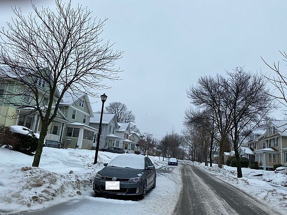 5th image of 597 Clay Ave