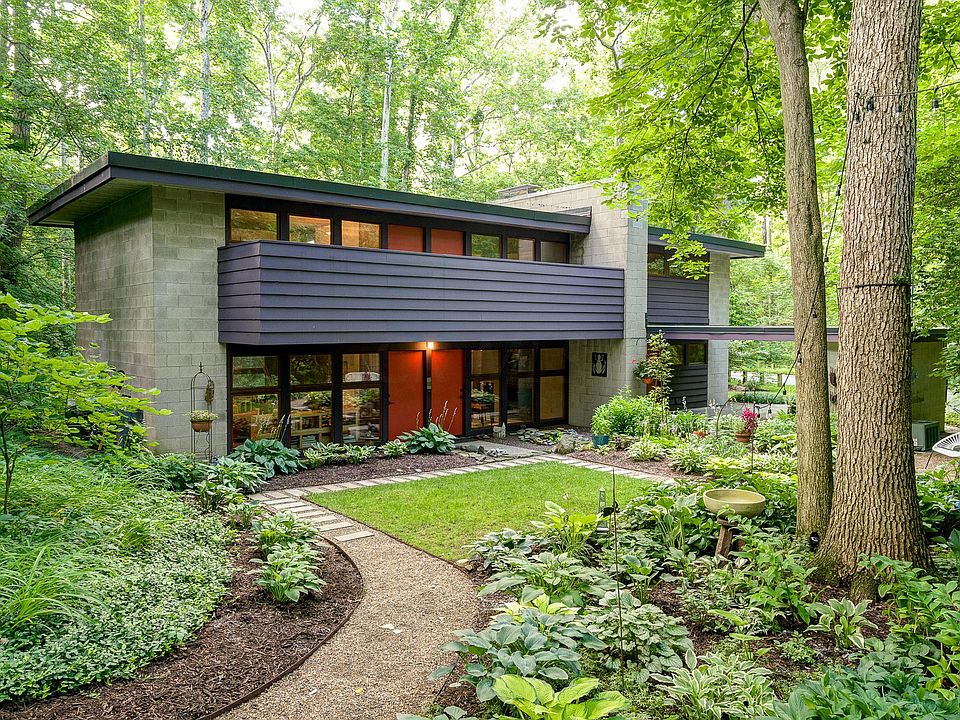 1st image of 476 E Overbrook Dr