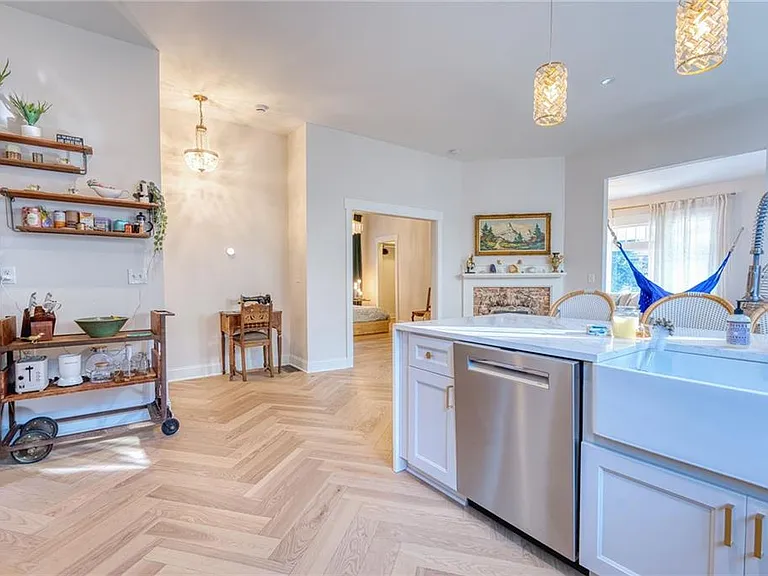 85 Waddell St NE — Photo 11