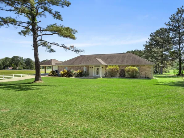 229 Quail Hill Dr, Leesville, LA 71446